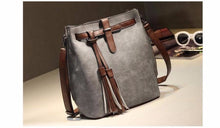 Vetro Daily Messenger Bag