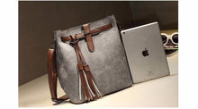 Vetro Daily Messenger Bag